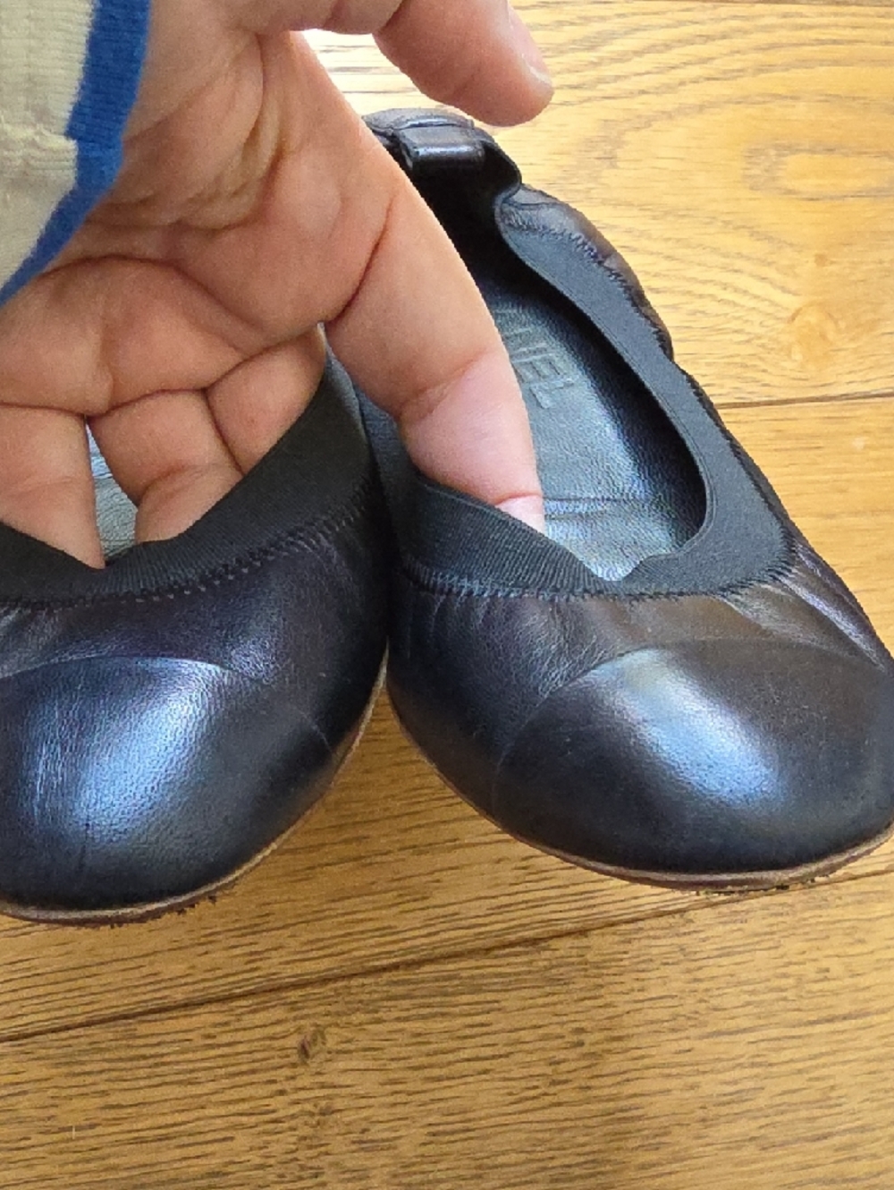 CHANEL Black Leather Elastic Topline Ballet Flats - Picture 8 of 8
